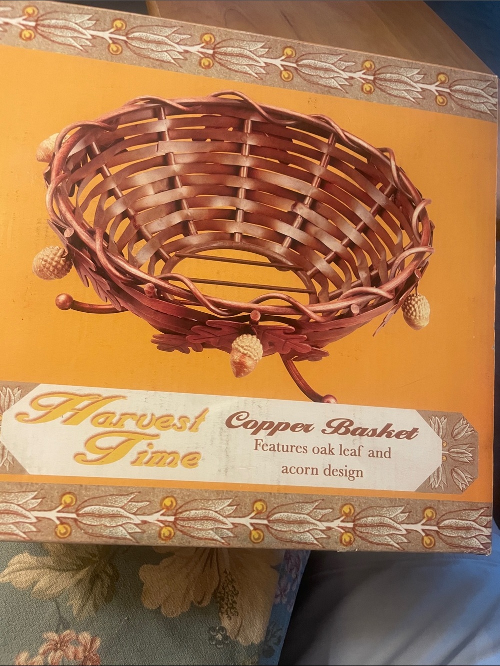 NIB Vintage Harvest Time Copper Basket with Oak Leaf & Acorn Design